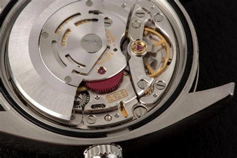 which is a better watch movement--rolex 3135 vs valjoux 7750|Rolex watch movements review.